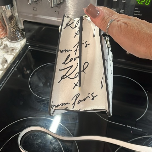 Brand new and she’s a beauty - Picture 10 of 13